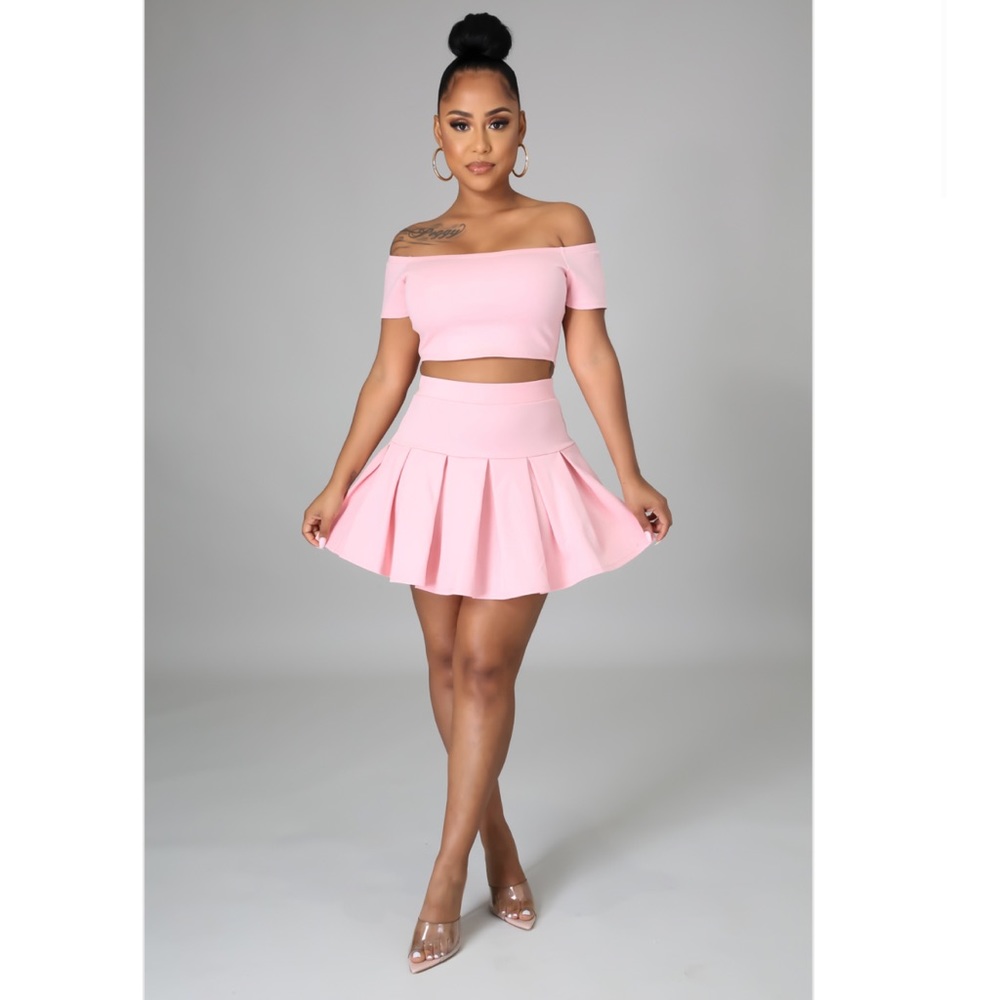 Pleated mini skirt set